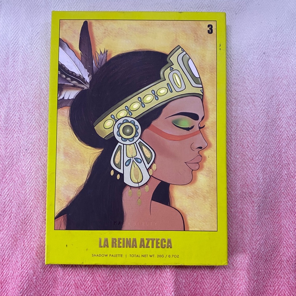 La Reina Aztecs eyeshadow palette